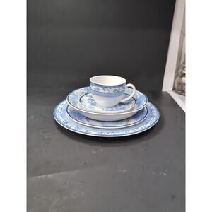 Wedgwood Indigo Place‎ Setting, 5 Piece Set, Fine China, Dinnerware Collection